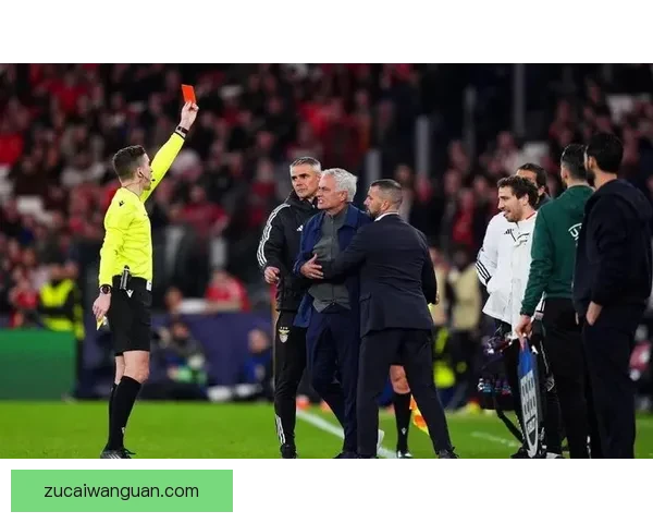 萨拉梅开二度助力球队大胜马拉茨基五比零 赛场精彩瞬间回顾